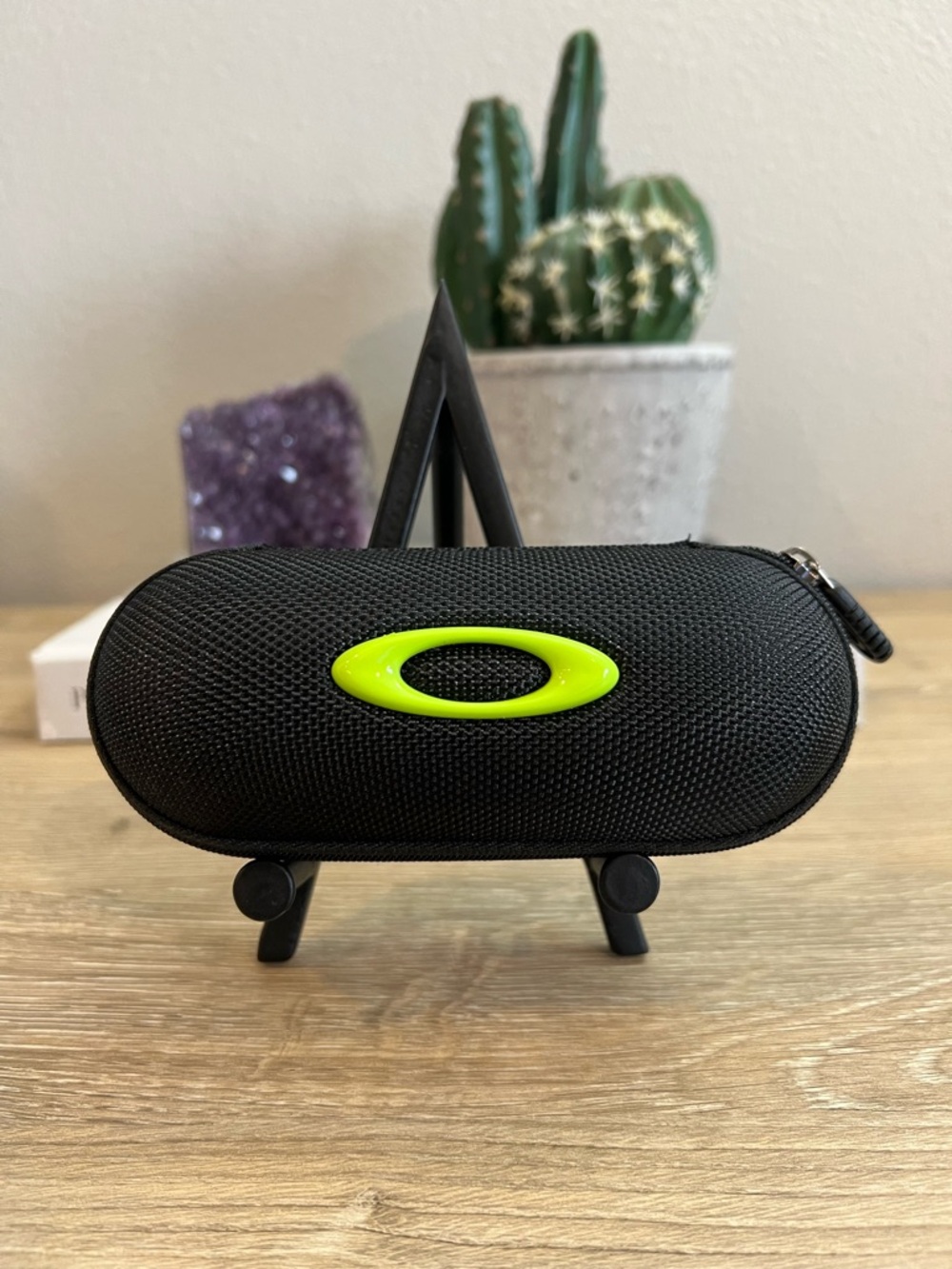 Oakley Kids Sunglasses Case Black Hard Shell Zip Green Logo Small